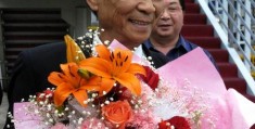 名人人物事迹素材200字袁隆平图片(名人人物事迹素材200字袁隆平图片高清)