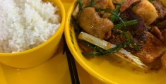 学校卖得最火的饭(学校卖得最火的饭菜)