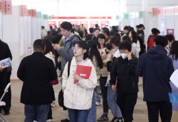 大学生毕业在哪里求职(大学毕业生找工作应该在什么网上找)