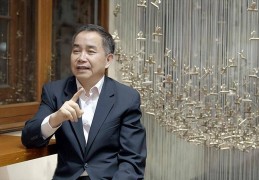 陈志武经济学(知名经济学家陈志武曾经发表)