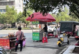 摆地摊做什么生意比较好(摆地摊做什么生意比较好赚钱)