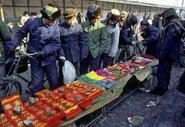 过年摆摊卖什么最挣钱(过年摆摊卖什么最挣钱呢)
