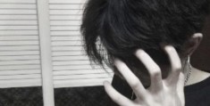 人物头像真人男人帅气高冷图片(人物头像真人男人帅气高冷图片动漫)