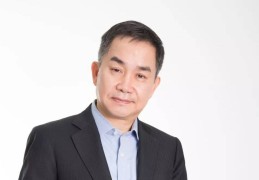 陈志武图片(陈志武 百度百科)