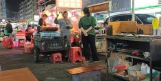 摆地摊有出路吗(摆地摊还能赚到钱吗)